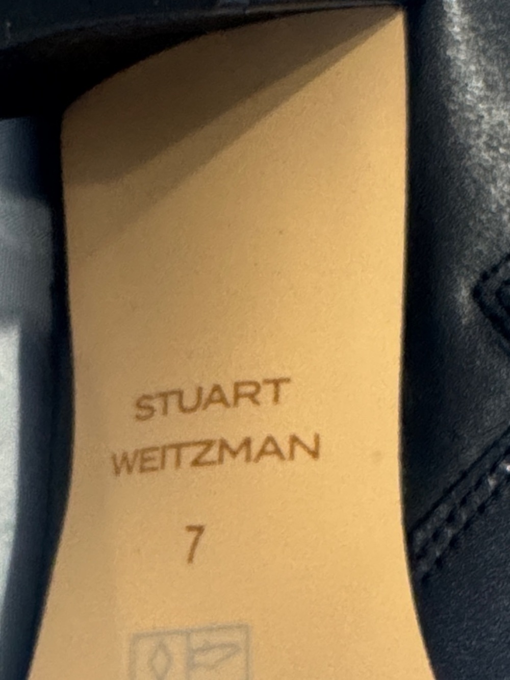 NWOT Stuart Weitzman ‘Celina’ Zip Boot. Ladies 7. - Picture 8 of 13